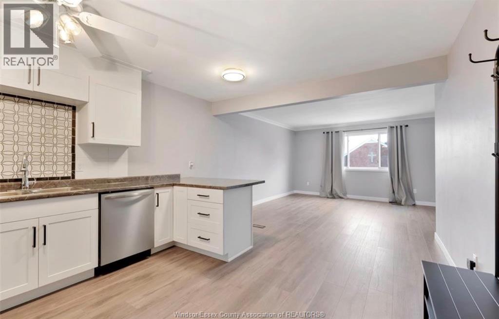 2187-2189 Howard, Windsor, Ontario  N8X 3T9 - Photo 2 - 25031882