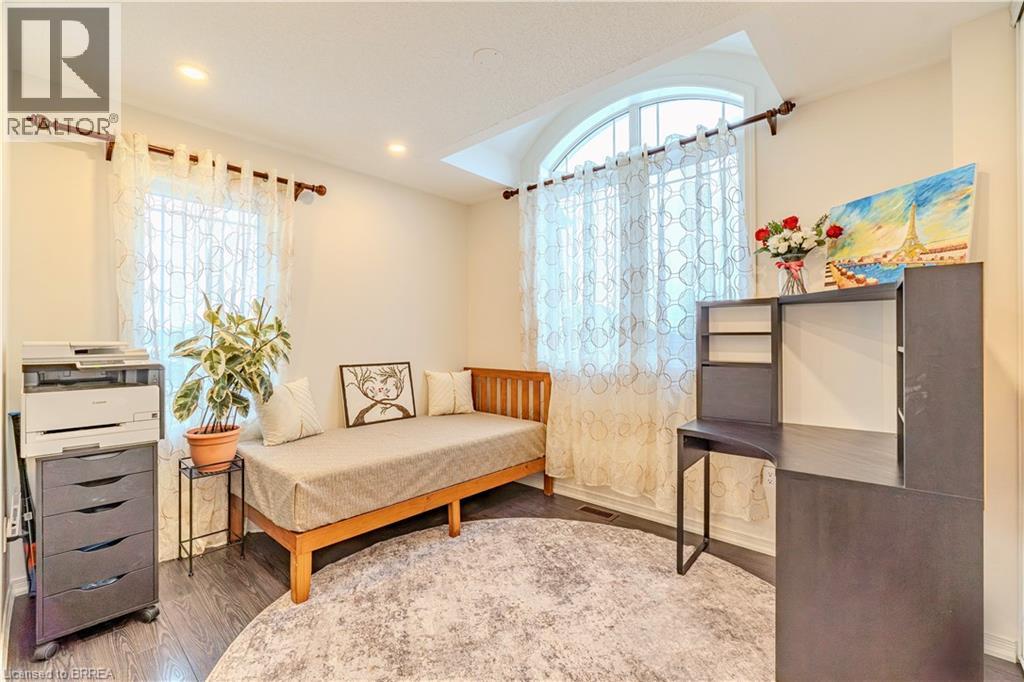 241 Thomas Avenue, Brantford, Ontario  N3S 0E1 - Photo 28 - 40794255