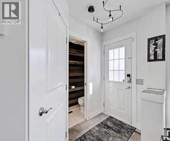 7 Prestwick Crescent Se, Calgary, Alberta  T2Z 3L9 - Photo 4 - A2275604