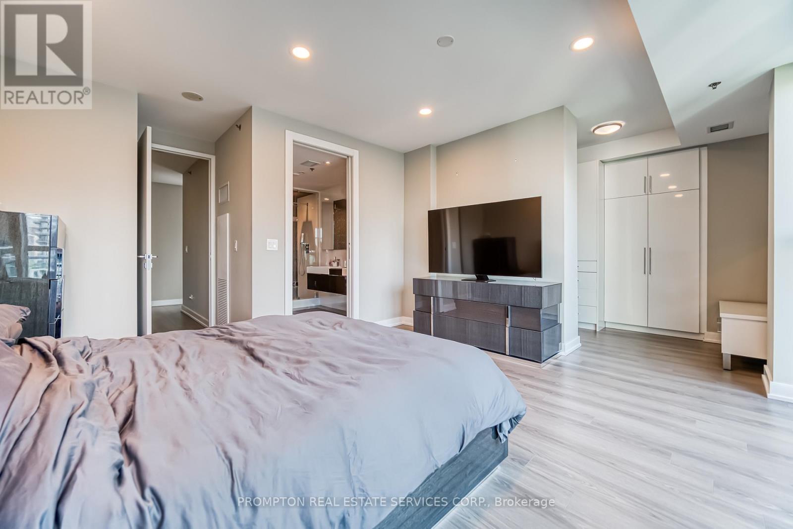 1105 - 220 George Street, Toronto, Ontario  M5A 2N1 - Photo 26 - C12642746