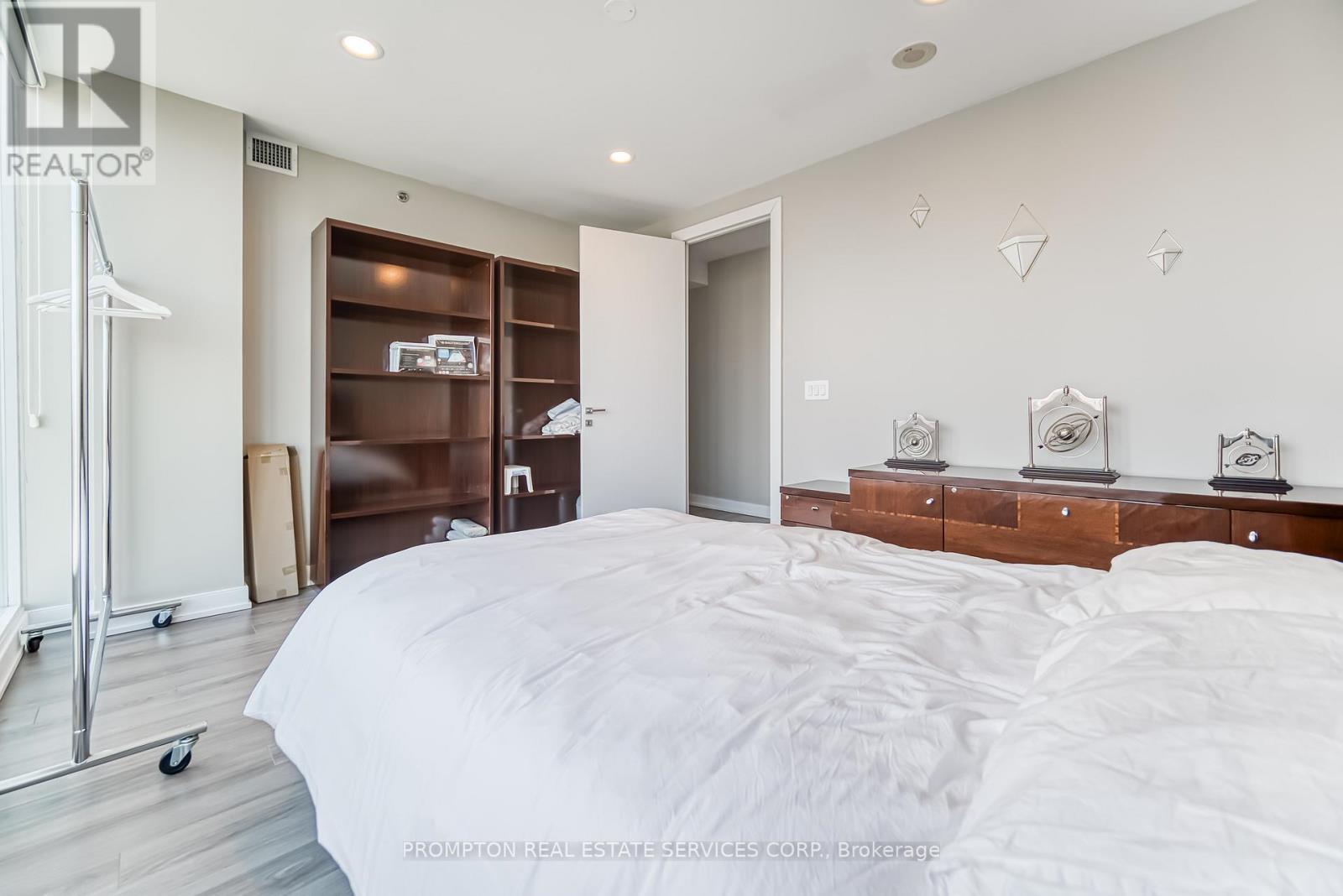 1105 - 220 George Street, Toronto, Ontario  M5A 2N1 - Photo 29 - C12642746