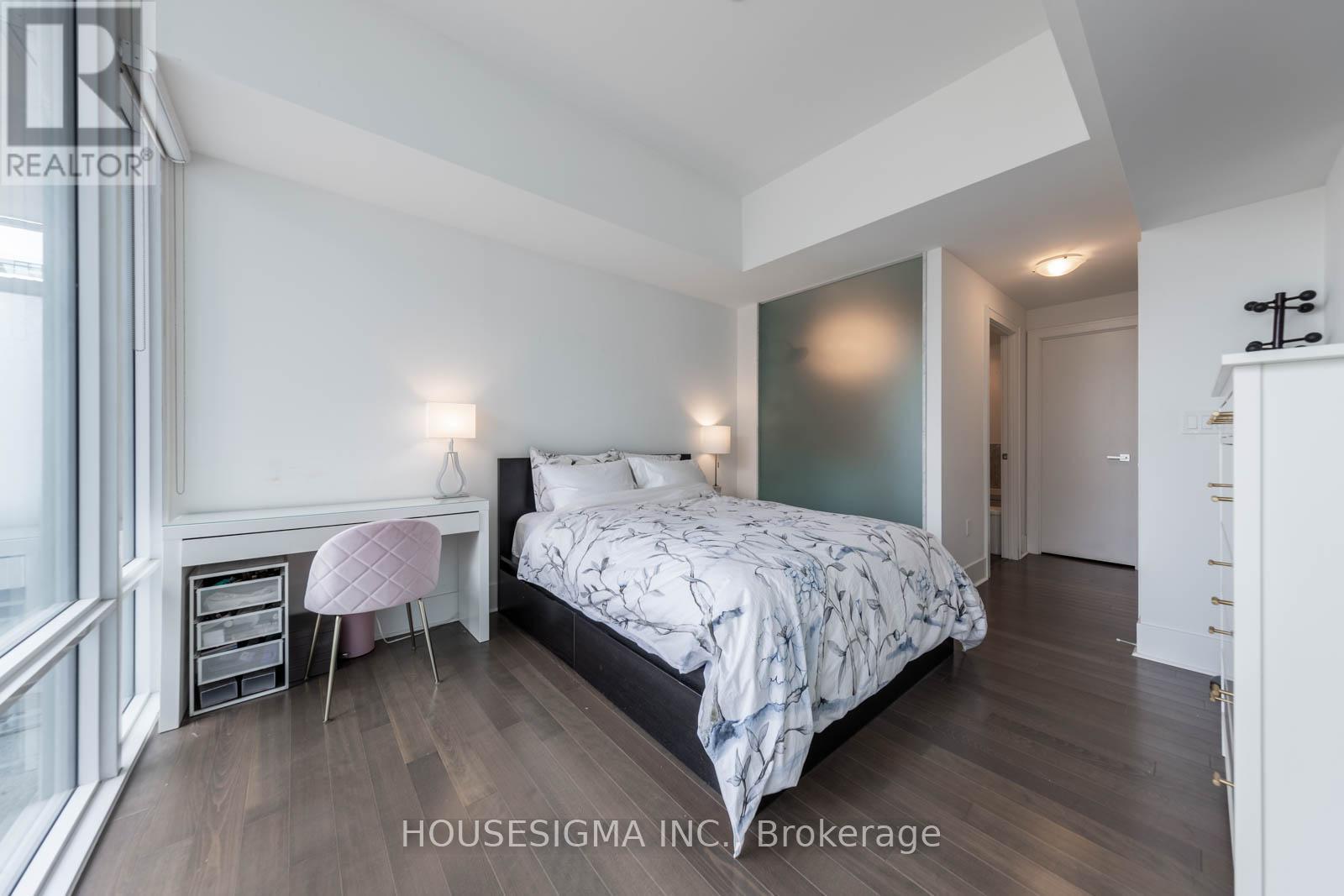 423 - 29 Queens Quay E, Toronto, Ontario  M5E 0A4 - Photo 10 - C12642766