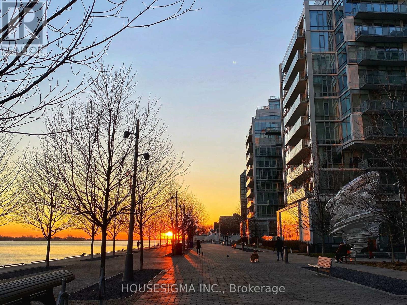 423 - 29 Queens Quay E, Toronto, Ontario  M5E 0A4 - Photo 17 - C12642766