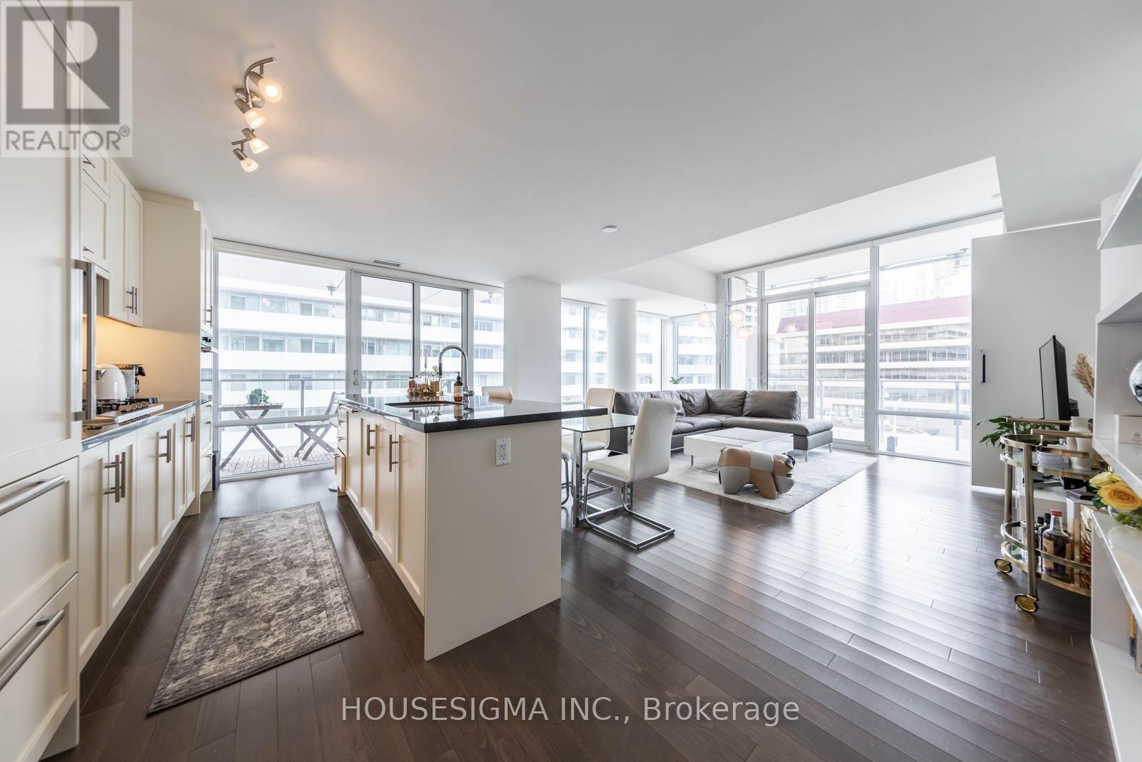 423 - 29 Queens Quay E, Toronto, Ontario  M5E 0A4 - Photo 3 - C12642766