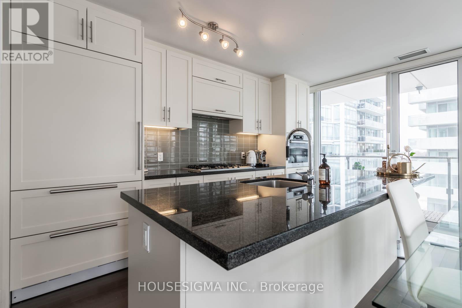 423 - 29 Queens Quay E, Toronto, Ontario  M5E 0A4 - Photo 4 - C12642766