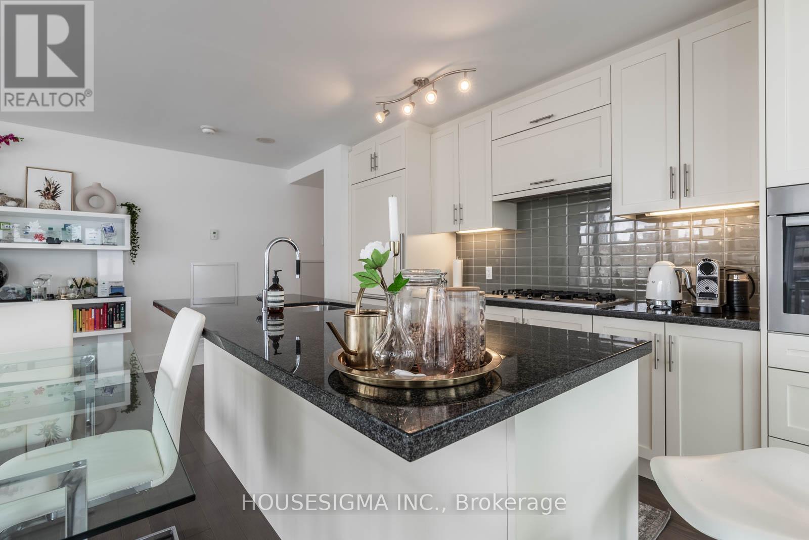 423 - 29 Queens Quay E, Toronto, Ontario  M5E 0A4 - Photo 5 - C12642766