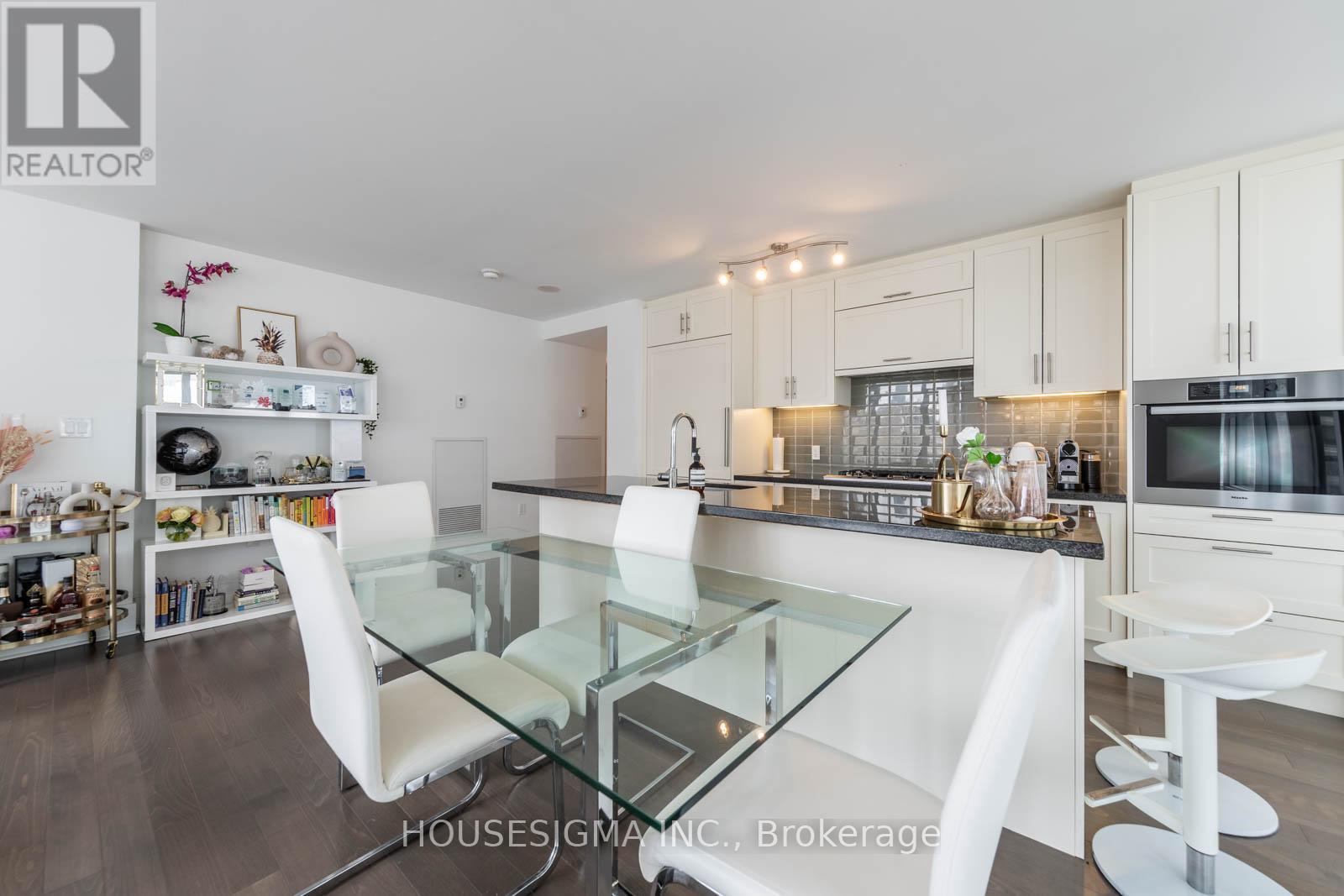 423 - 29 Queens Quay E, Toronto, Ontario  M5E 0A4 - Photo 6 - C12642766