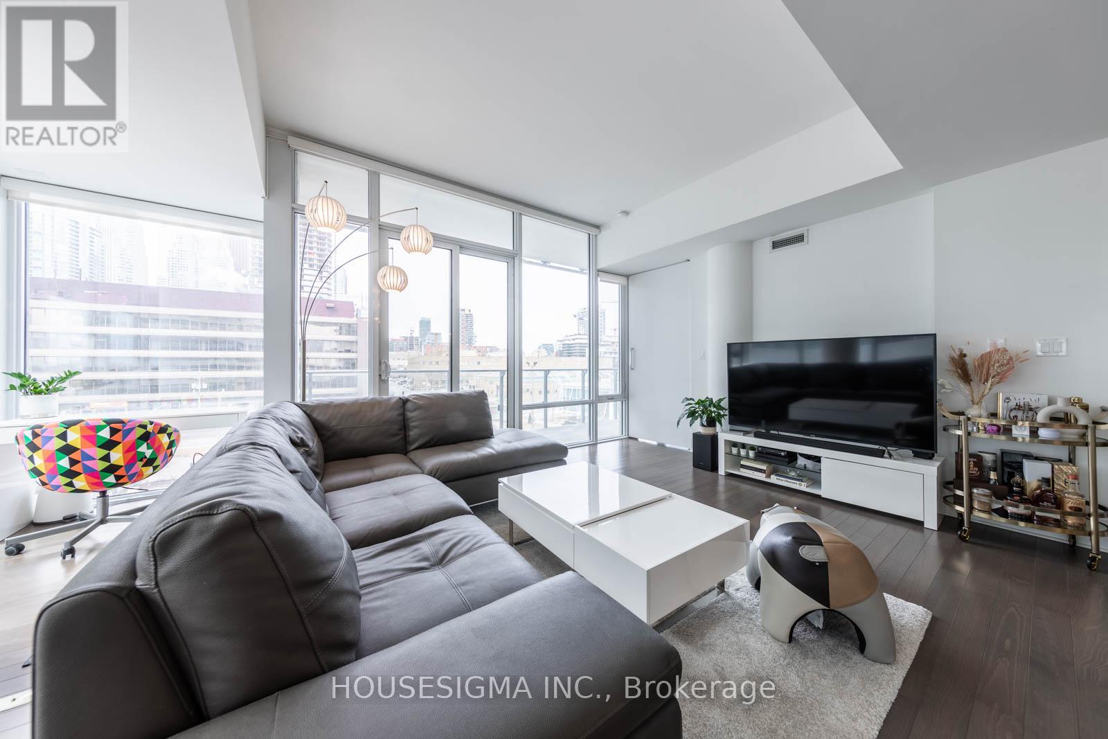 423 - 29 Queens Quay E, Toronto, Ontario  M5E 0A4 - Photo 8 - C12642766
