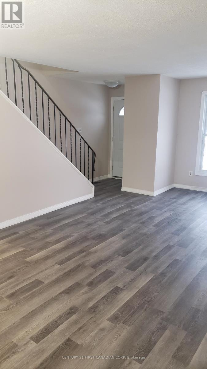 4 - 51 Sholto Drive, London South, Ontario  N6E 2H9 - Photo 2 - X12633208