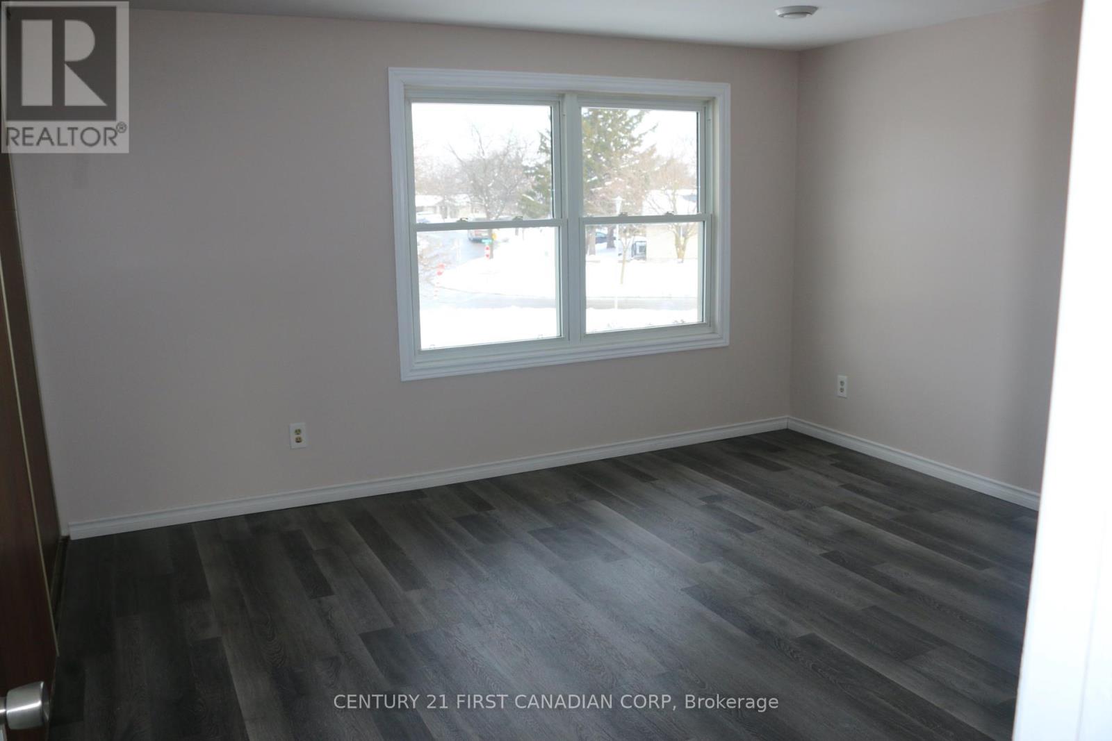 4 - 51 Sholto Drive, London South, Ontario  N6E 2H9 - Photo 11 - X12633208