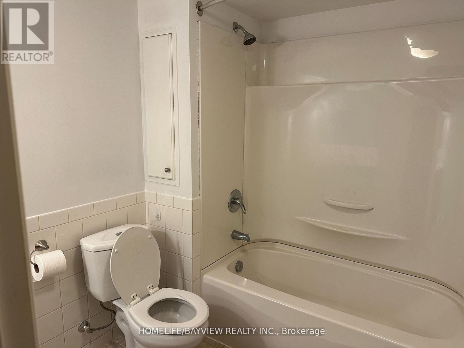 85 Child(Lower) Drive, Aurora, Ontario  L4G 1Y8 - Photo 7 - N12642726