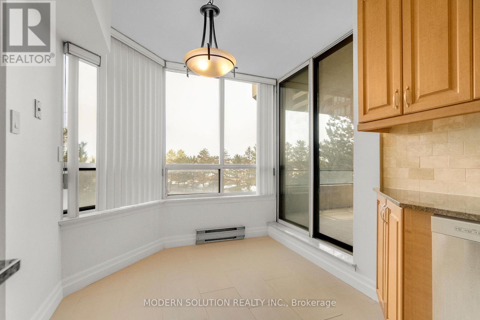 426 - 32 Clarissa Drive, Richmond Hill, Ontario  L4C 9R7 - Photo 24 - N12642768