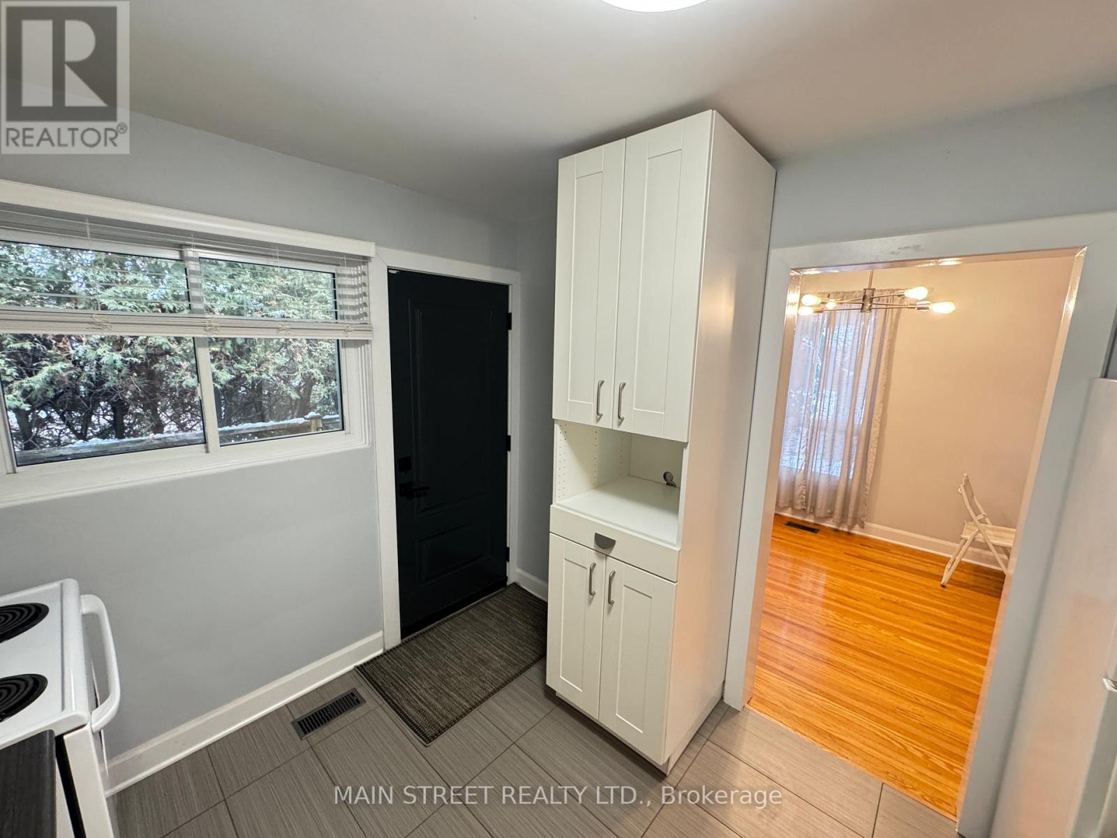 57 Dunning Avenue, Aurora, Ontario  L4G 1A2 - Photo 8 - N12642812