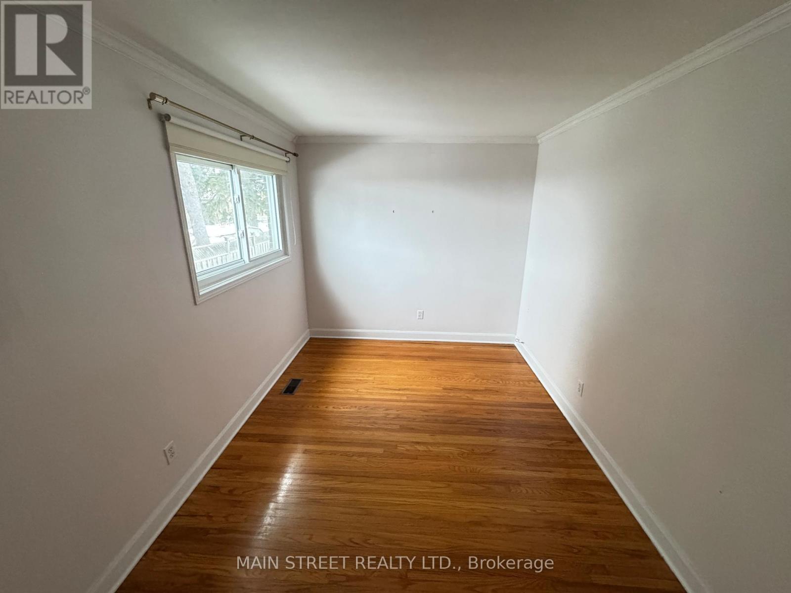 57 Dunning Avenue, Aurora, Ontario  L4G 1A2 - Photo 9 - N12642812