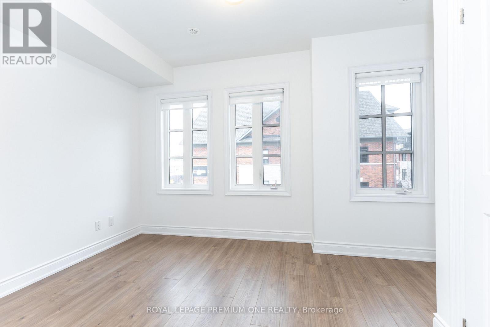 31 Salvador Allende Court, Toronto, Ontario  M6G 0A3 - Photo 25 - C12604668