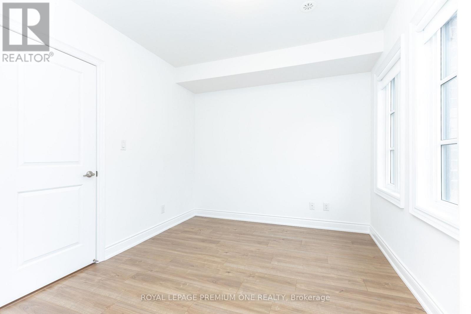 31 Salvador Allende Court, Toronto, Ontario  M6G 0A3 - Photo 26 - C12604668