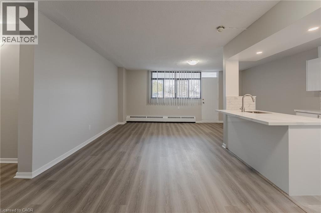 770 Hager Avenue Unit# 106, Burlington, Ontario  L7S 1X1 - Photo 6 - 40794607