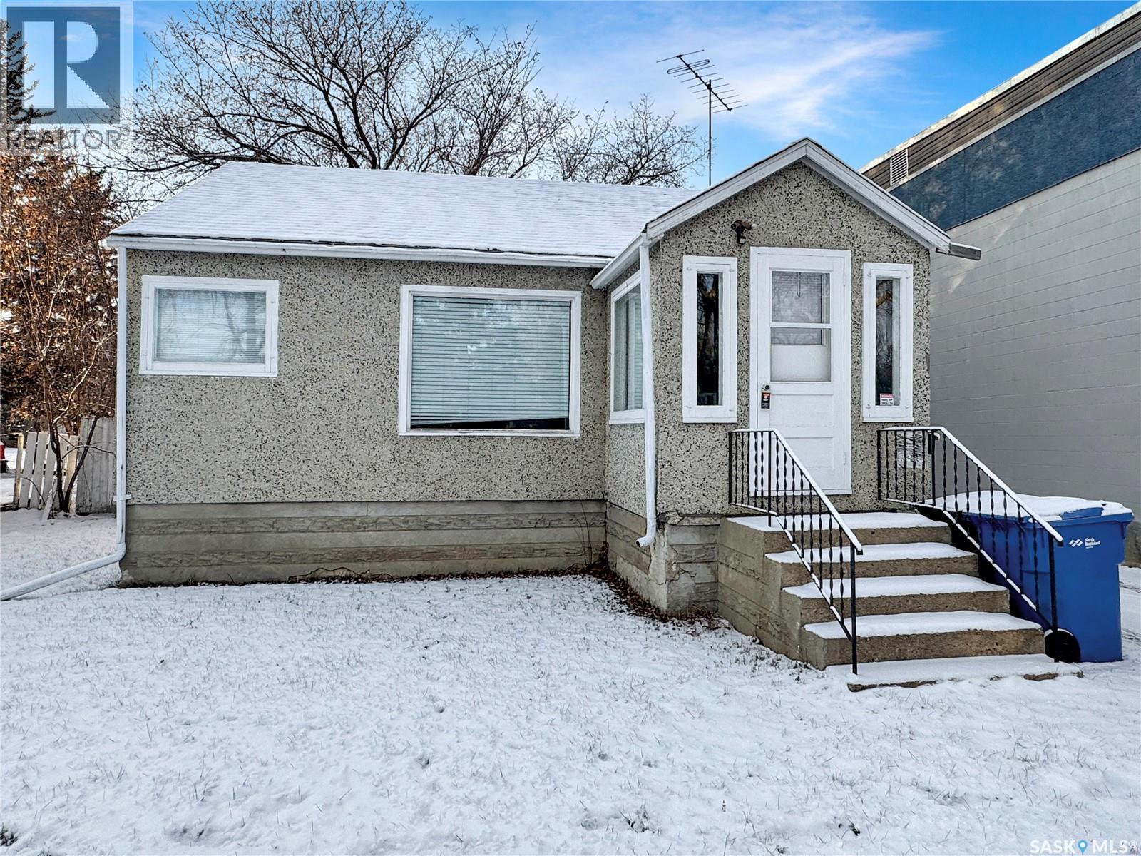 1341 103rd Street, North Battleford, Saskatchewan  S9A 1K9 - Photo 2 - SK025767