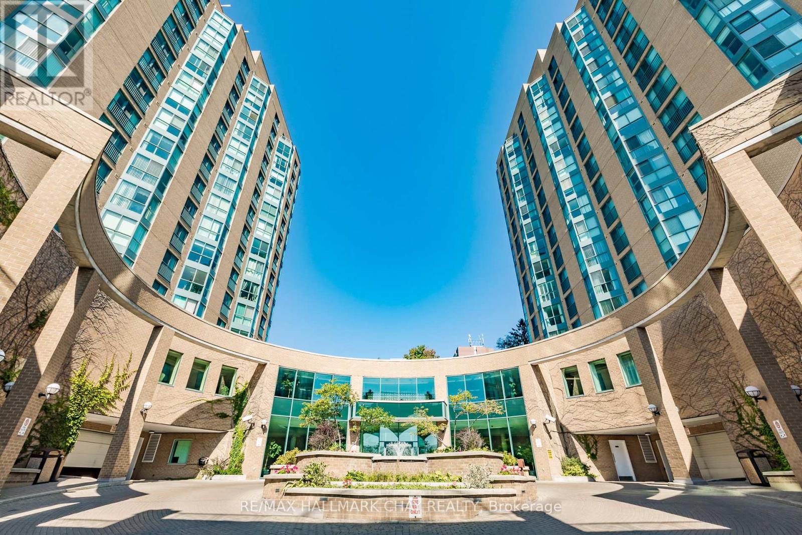 1404 - 150 DUNLOP STREET E, Barrie, Ontario