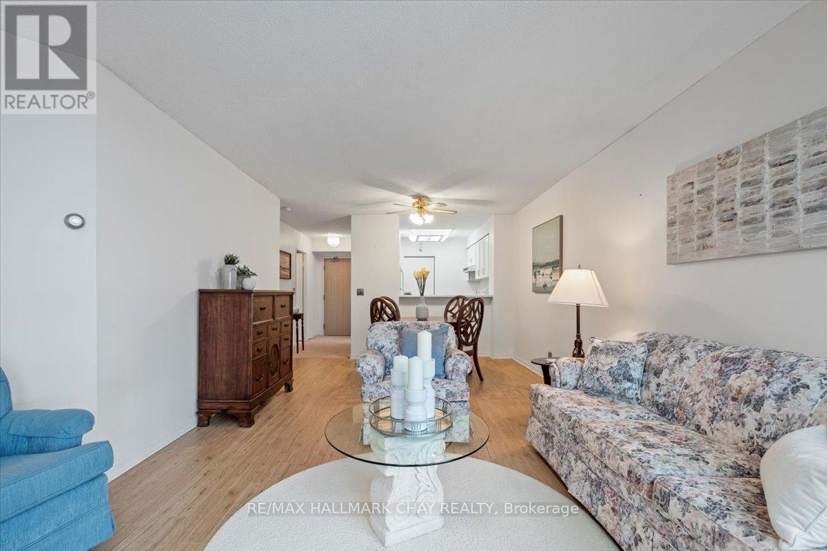 1404 - 150 Dunlop Street E, Barrie, Ontario  L4M 6H1 - Photo 18 - S12642750