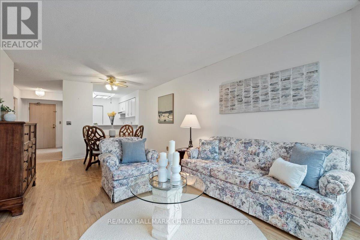 1404 - 150 Dunlop Street E, Barrie, Ontario  L4M 6H1 - Photo 19 - S12642750