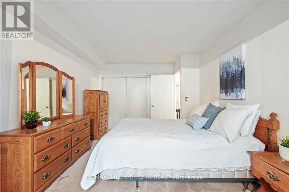 1404 - 150 Dunlop Street E, Barrie, Ontario  L4M 6H1 - Photo 23 - S12642750