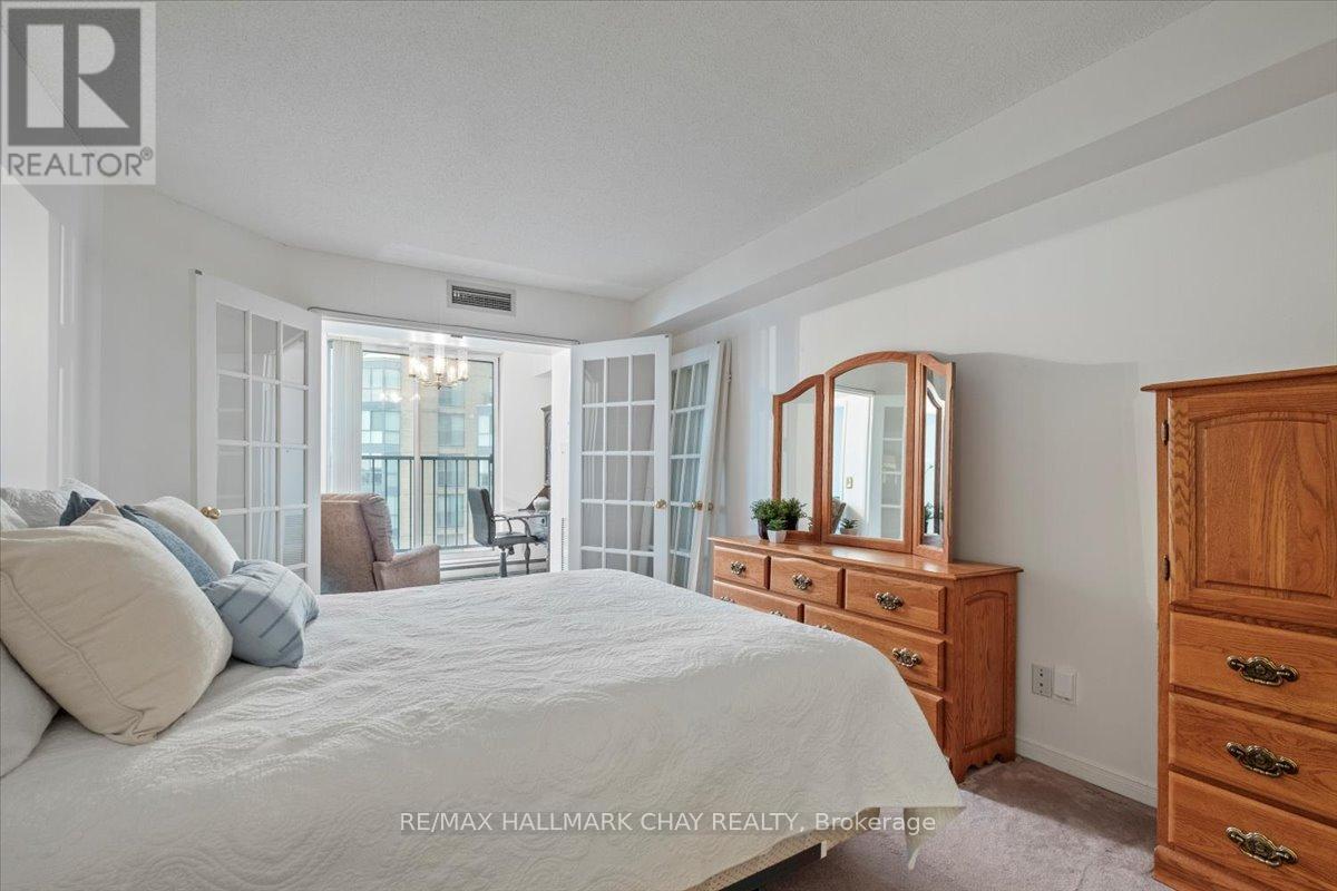 1404 - 150 Dunlop Street E, Barrie, Ontario  L4M 6H1 - Photo 25 - S12642750