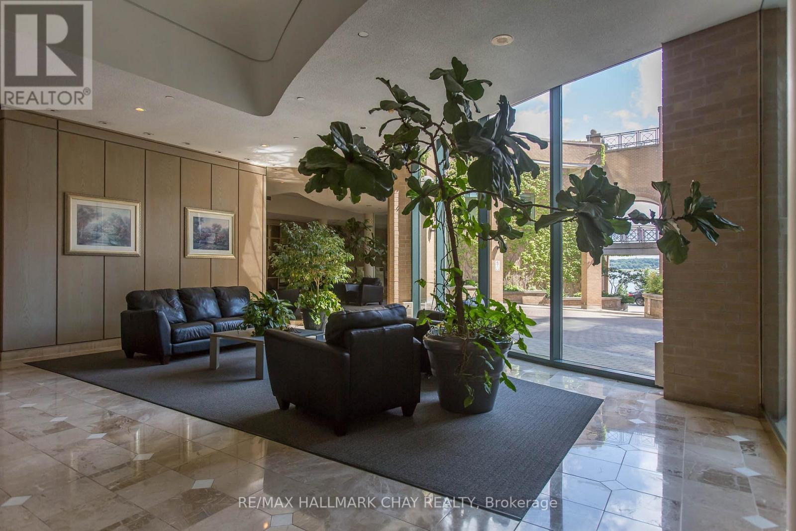 1404 - 150 Dunlop Street E, Barrie, Ontario  L4M 6H1 - Photo 4 - S12642750