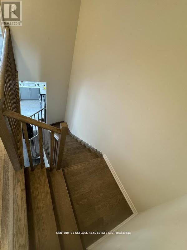 6 Wagon Lane N, Barrie (Innis-Shore), Ontario  L9J 0C2 - Photo 17 - S12642800