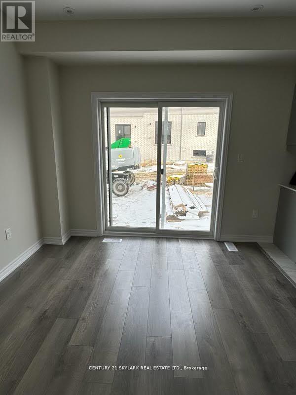 6 Wagon Lane N, Barrie (Innis-Shore), Ontario  L9J 0C2 - Photo 30 - S12642800