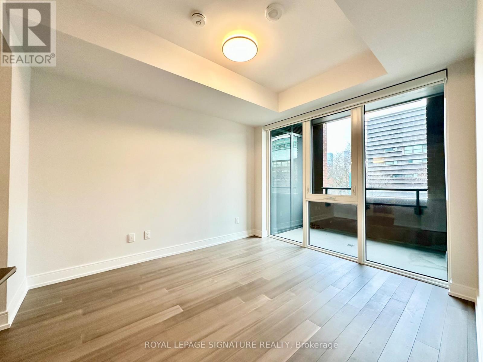 210 - 664 Spadina Avenue, Toronto, Ontario  M5S 0G4 - Photo 15 - C12642814