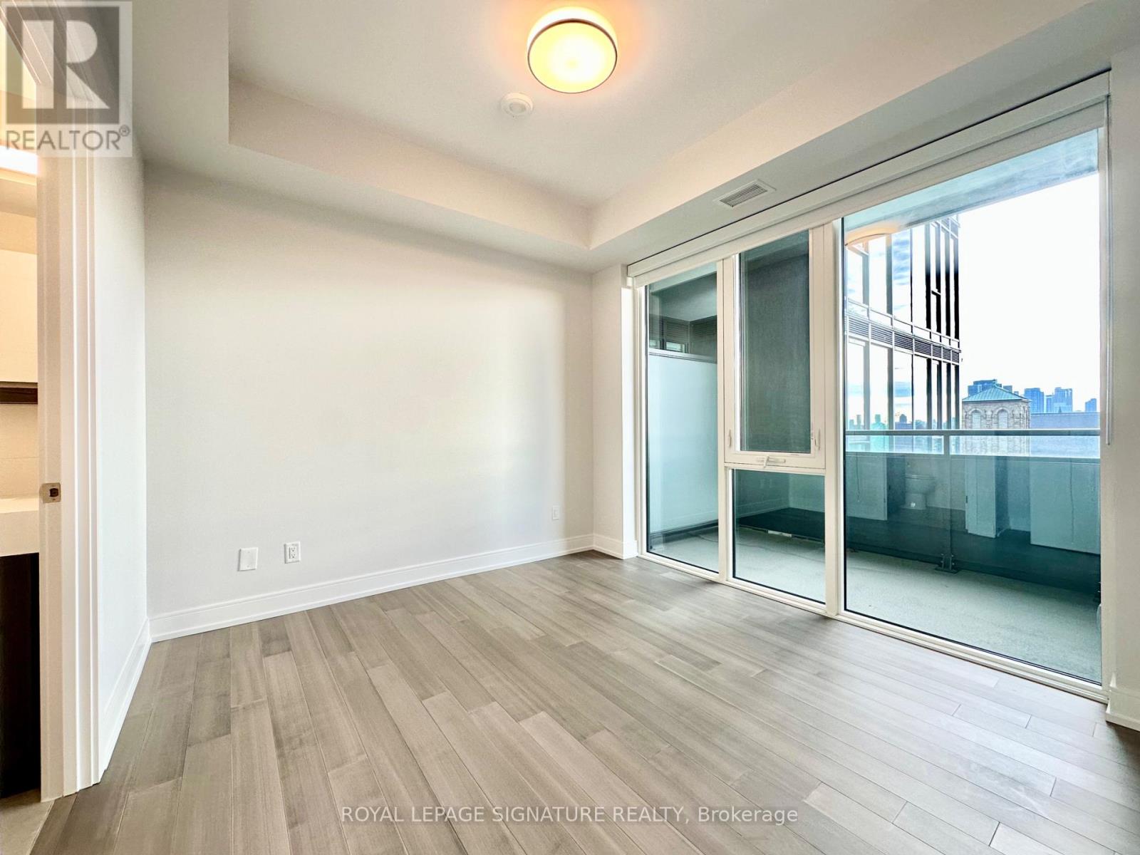 701 - 664 Spadina Avenue, Toronto (University), Ontario  M5S 0G4 - Photo 15 - C12642826