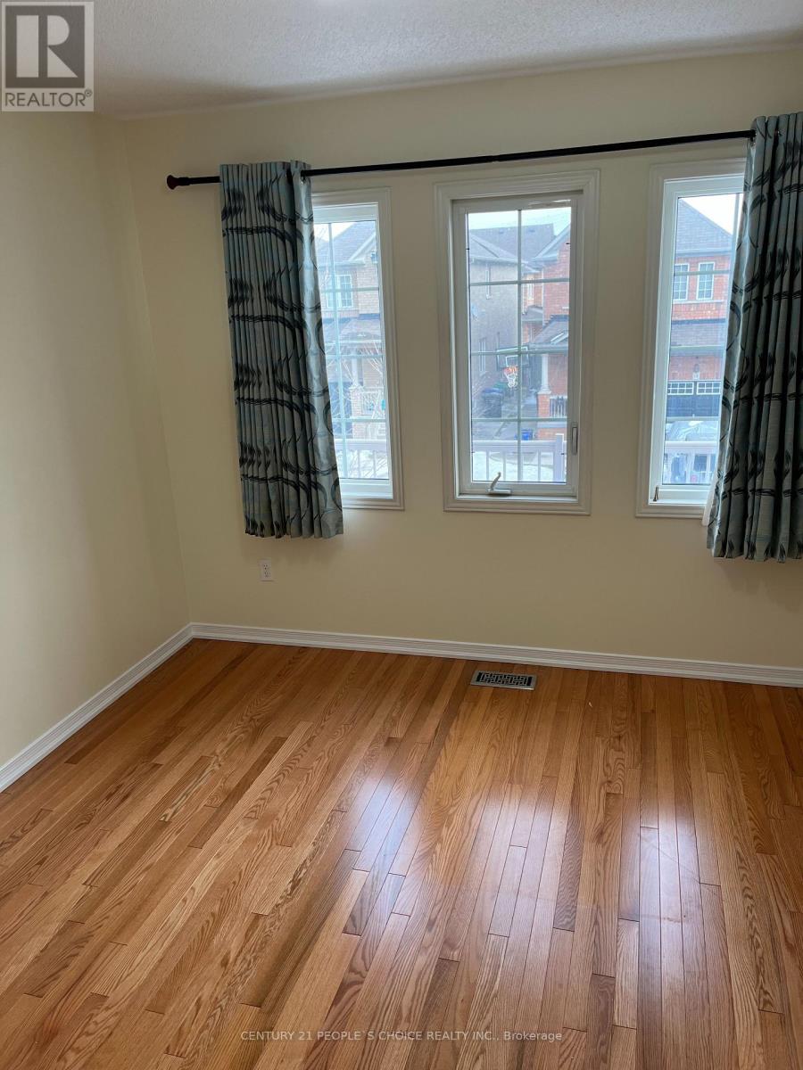 Upper - 14 Bersan Terrace, Brampton, Ontario  L6P 3T2 - Photo 31 - W12642000