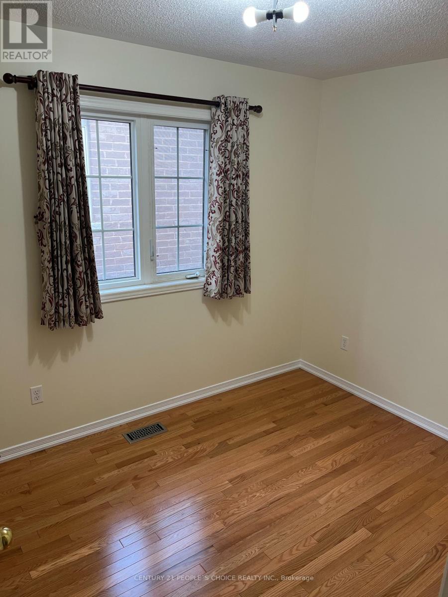 Upper - 14 Bersan Terrace, Brampton, Ontario  L6P 3T2 - Photo 24 - W12642000