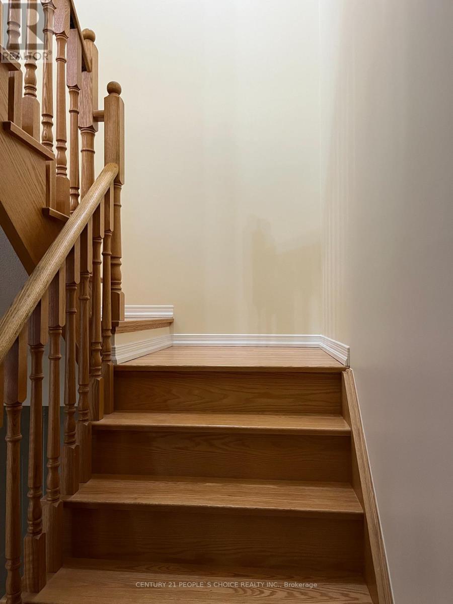 Upper - 14 Bersan Terrace, Brampton, Ontario  L6P 3T2 - Photo 16 - W12642000