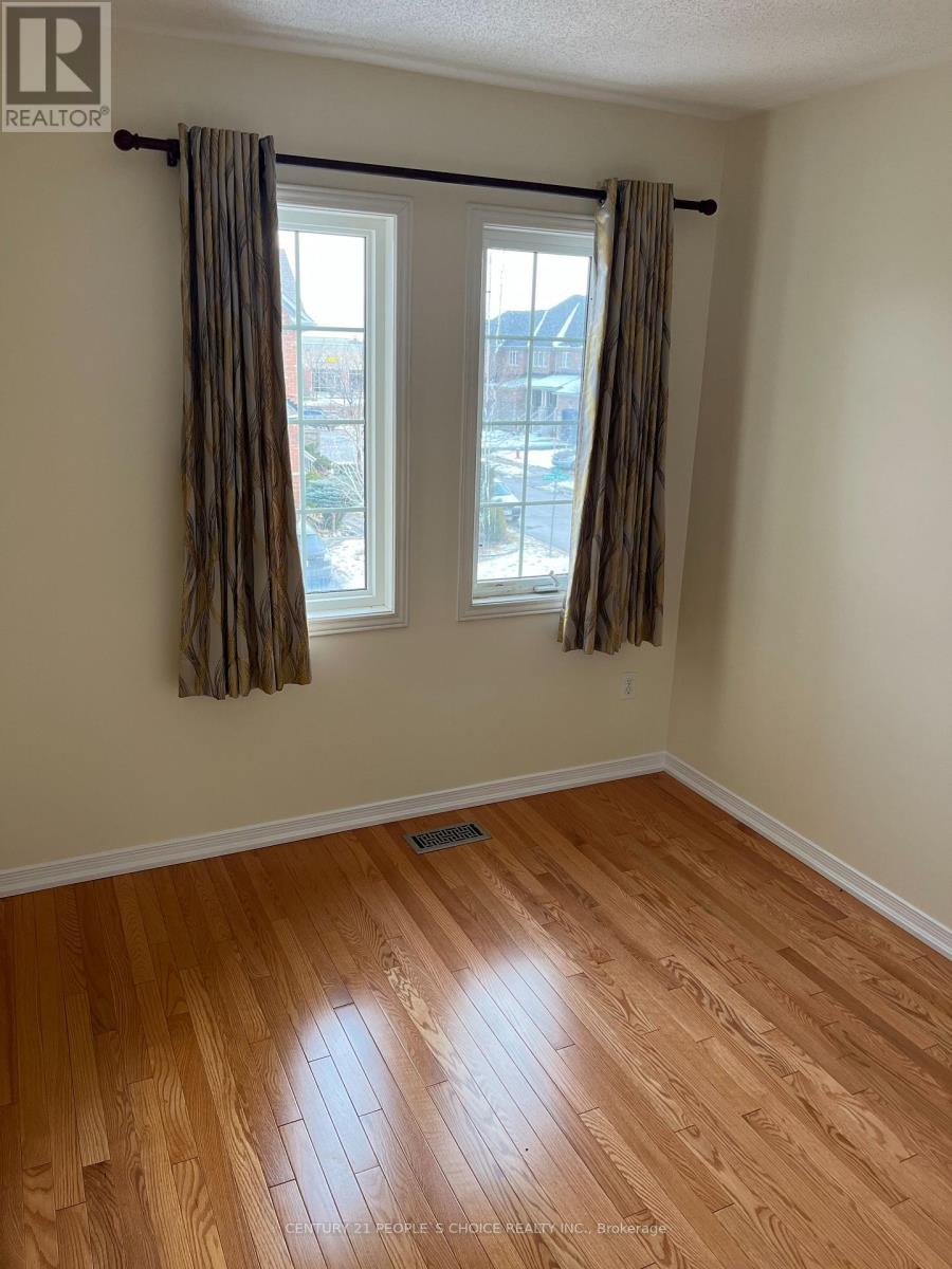 Upper - 14 Bersan Terrace, Brampton, Ontario  L6P 3T2 - Photo 28 - W12642000