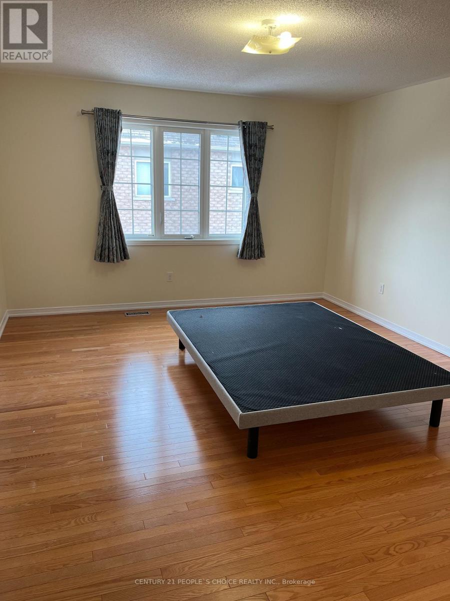 Upper - 14 Bersan Terrace, Brampton, Ontario  L6P 3T2 - Photo 18 - W12642000