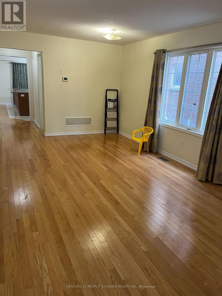 Upper - 14 Bersan Terrace, Brampton, Ontario  L6P 3T2 - Photo 5 - W12642000