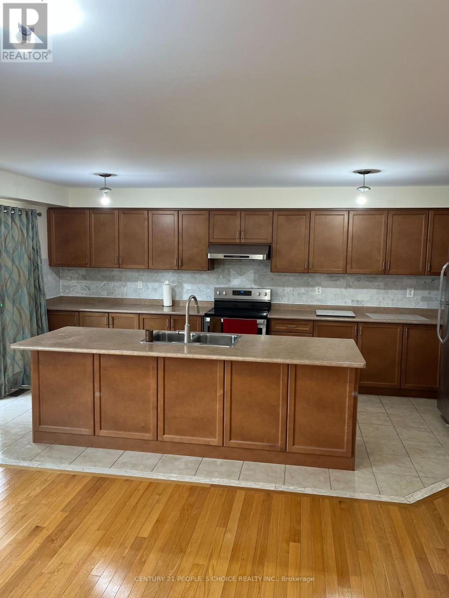 Upper - 14 Bersan Terrace, Brampton, Ontario  L6P 3T2 - Photo 12 - W12642000