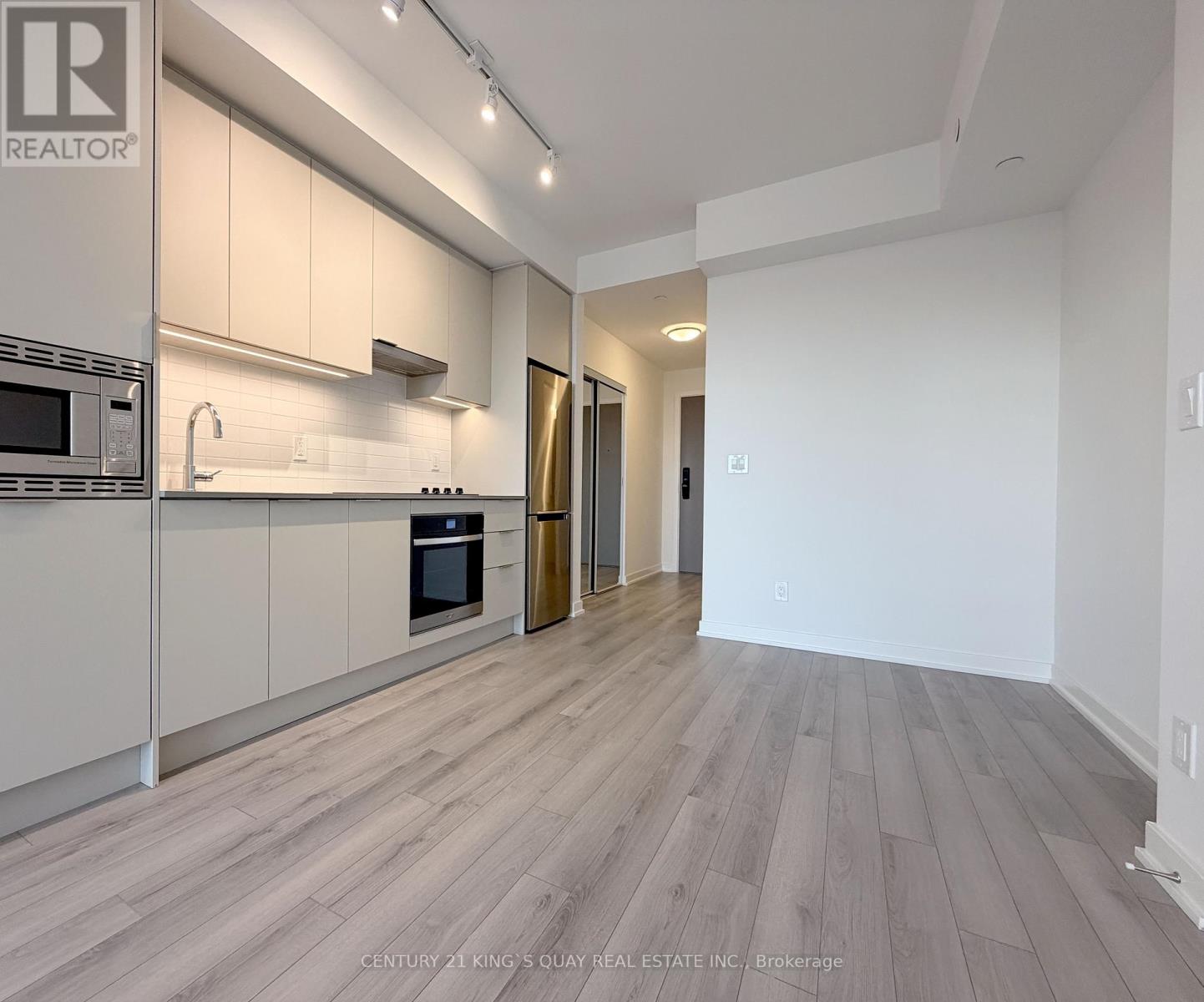 1205 - 3071 Trafalgar Road, Oakville, Ontario  L6H 8C6 - Photo 6 - W12642754