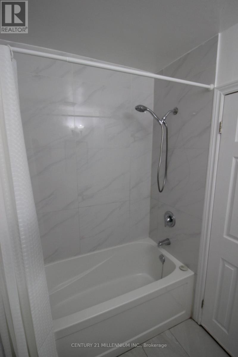 Upper - 2991 Islington Avenue, Toronto, Ontario  M9L 2K9 - Photo 29 - W12642776