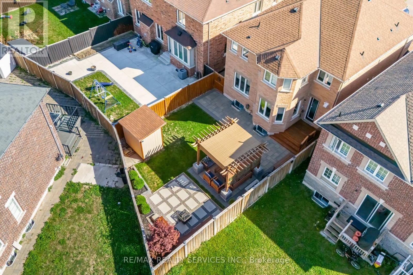 72 Bonnieglen Farm Boulevard, Caledon, Ontario  L7C 4C8 - Photo 47 - W12642840