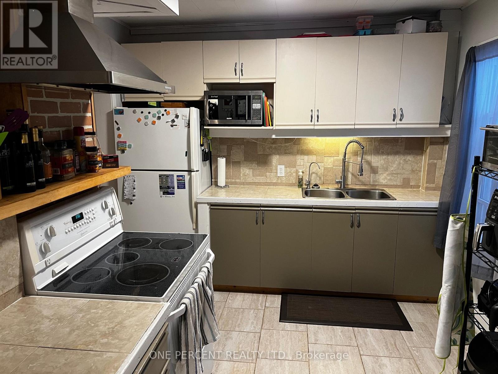 341 Antwerp Avenue, Greater Sudbury, Ontario  P3C 4M8 - Photo 11 - X12642744