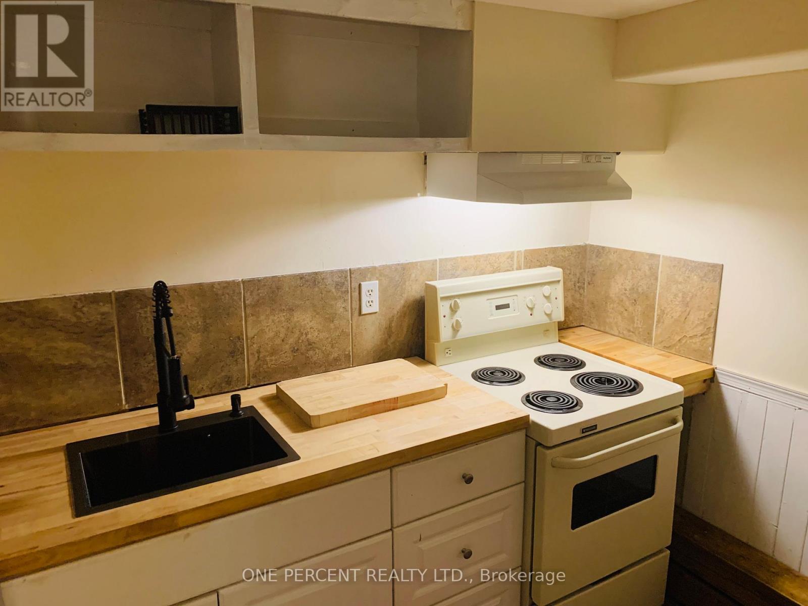 341 Antwerp Avenue, Greater Sudbury, Ontario  P3C 4M8 - Photo 18 - X12642744