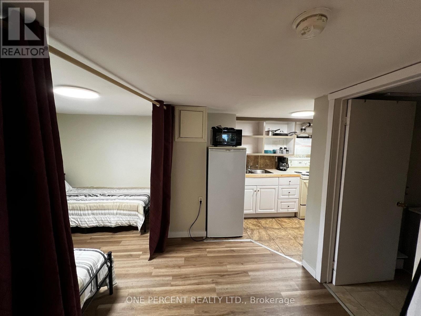 341 Antwerp Avenue, Greater Sudbury, Ontario  P3C 4M8 - Photo 20 - X12642744