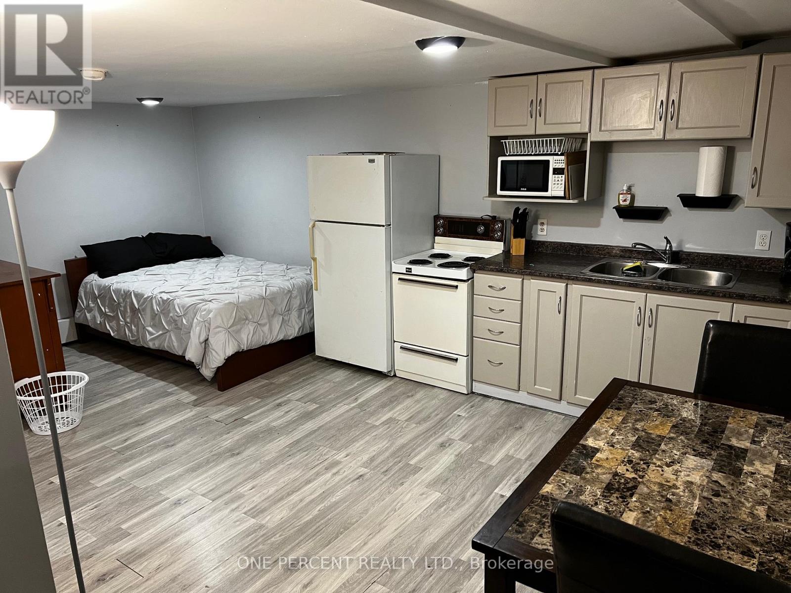 341 Antwerp Avenue, Greater Sudbury, Ontario  P3C 4M8 - Photo 25 - X12642744