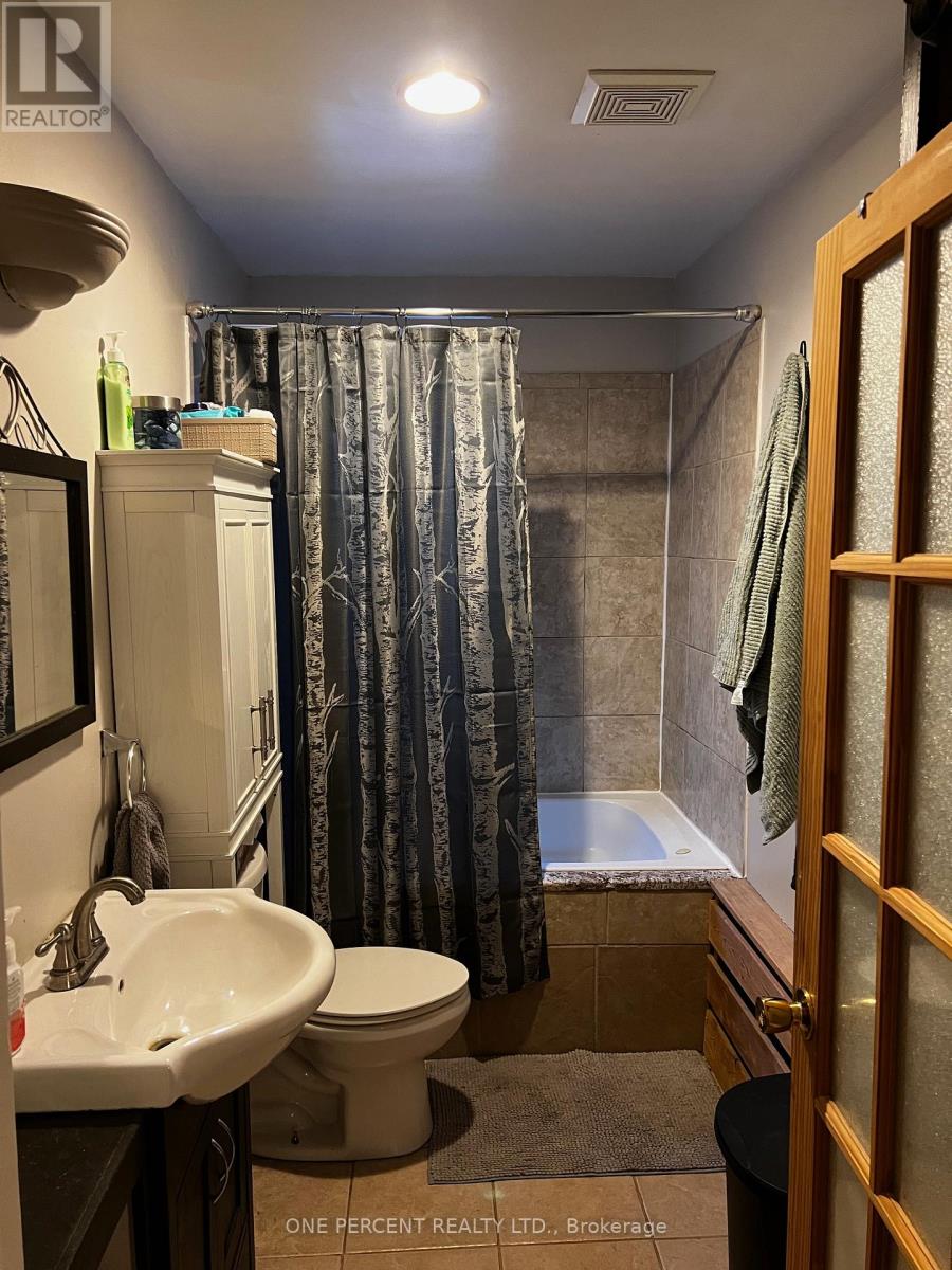 341 Antwerp Avenue, Greater Sudbury, Ontario  P3C 4M8 - Photo 7 - X12642744