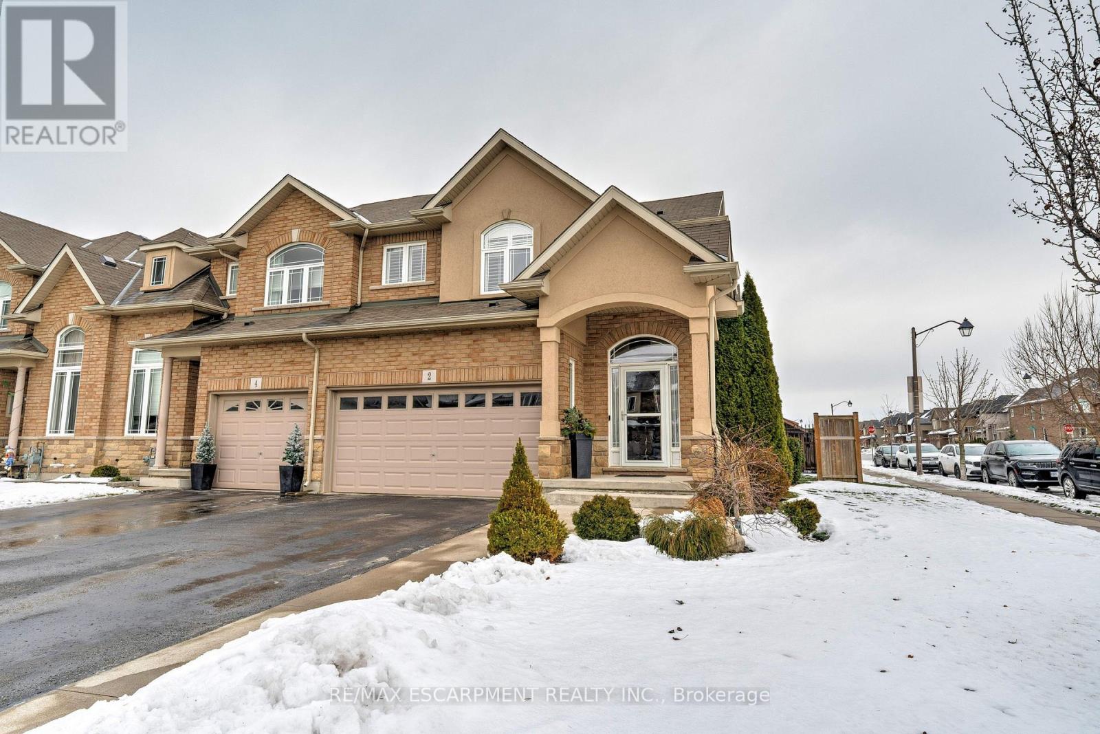 2 CELESTIAL CRESCENT, hamilton, Ontario