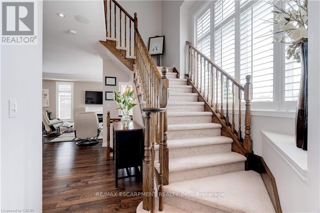 2 Celestial Crescent, Hamilton, Ontario  L0R 1P0 - Photo 9 - X12642804