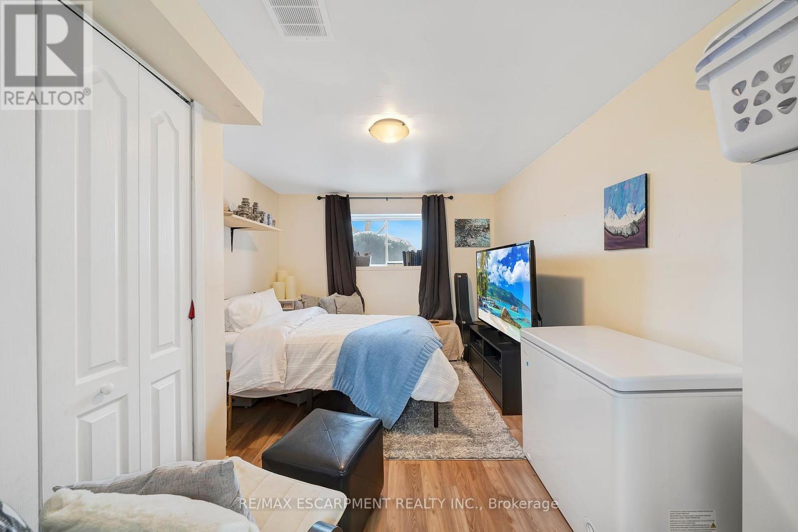 31 Raleigh Street, Hamilton, Ontario  L8W 1H4 - Photo 18 - X12642842